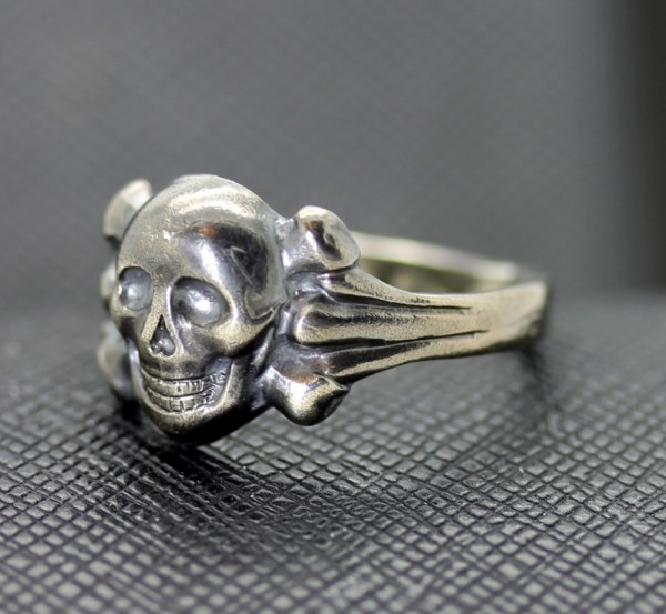 German ring SS Death Head