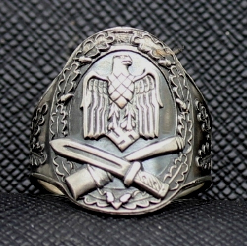 General Assault Badge Ring – ANTIQ24.COM